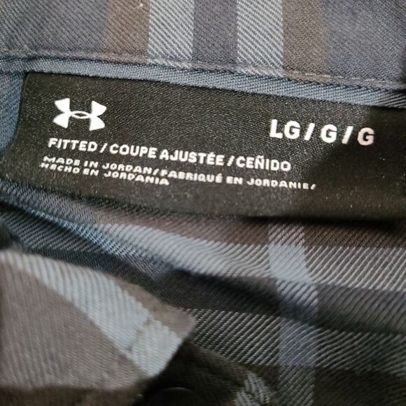 Under Armour Mens Long Sleeve Botton Up Shirt - Picture 3 of 5